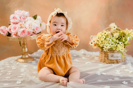 乐陵五个月的宝宝可以坐吗